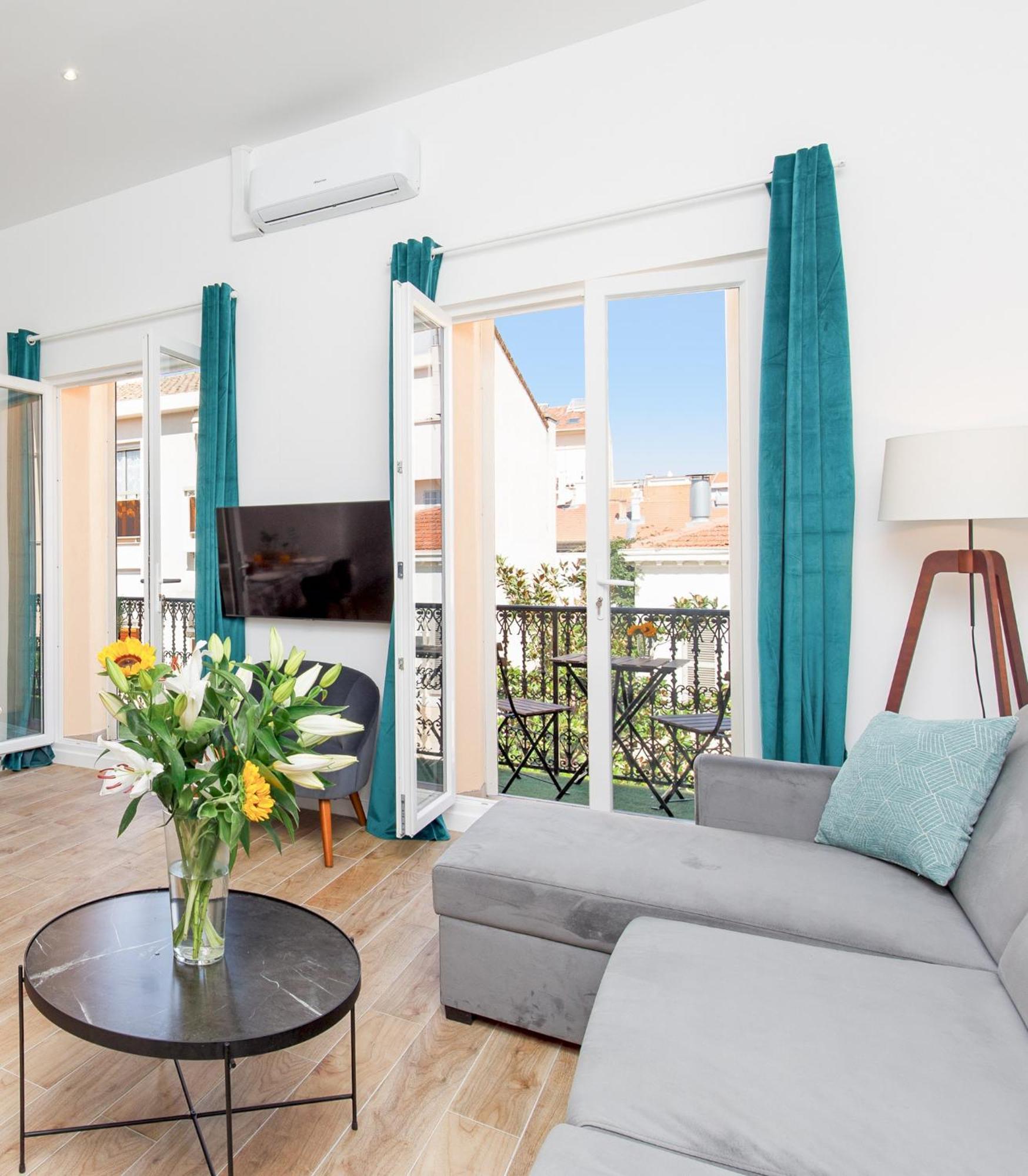 Le Petit Apartment *